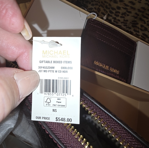 NWT Michael Kors Shimmering Plum Handbag & Cardholder Set In Box - Picture 10 of 10